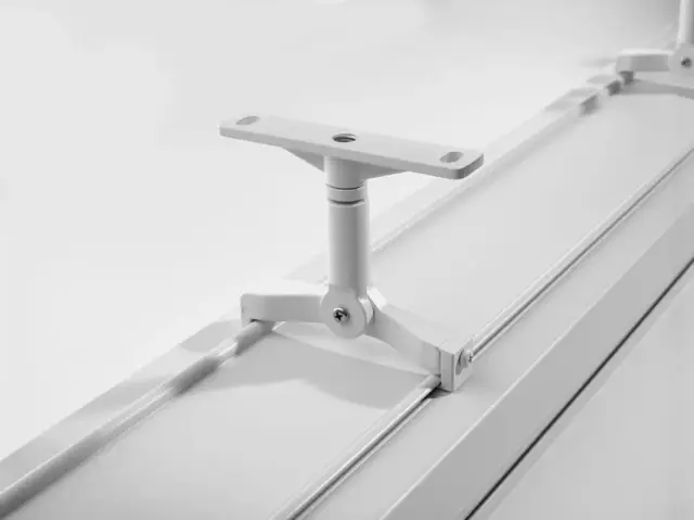 Schema di articolazione dei supporti di montaggio a parete e a soffitto del radiatore HEATSTRIP