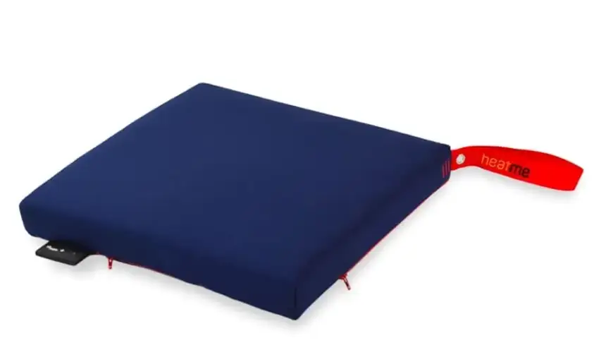 Wireless heated cushions for terraces